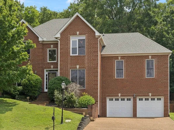 616 Bayhill Ct, Hermitage, TN 37076