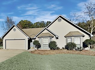 4001 Mount Vernon Dr, Woodstock, GA 30189