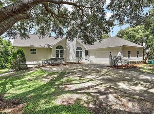 2341 Amherst Ln, Mount Dora, FL 32757