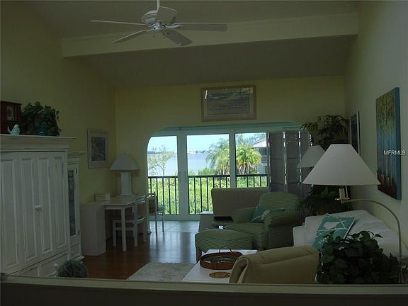3rd image of 1515 Pelican Point Dr #285