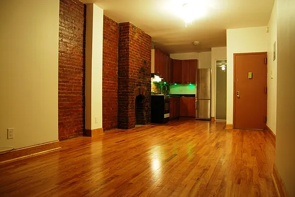 Rented by City Barn Realty Inc | media 21