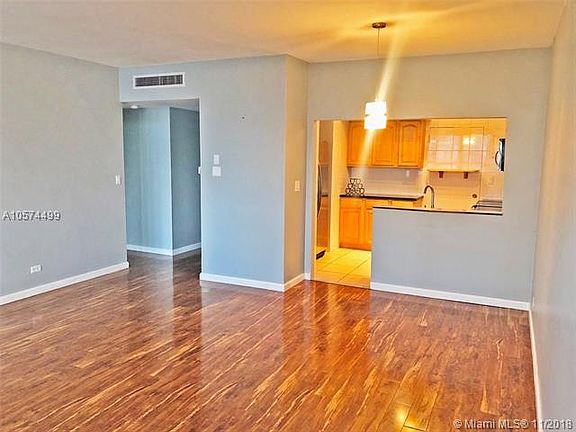 5th image of 2121 N Bayshore Dr APT 1011