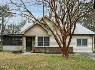 820 Halifax Cir, New Bern, NC 28562