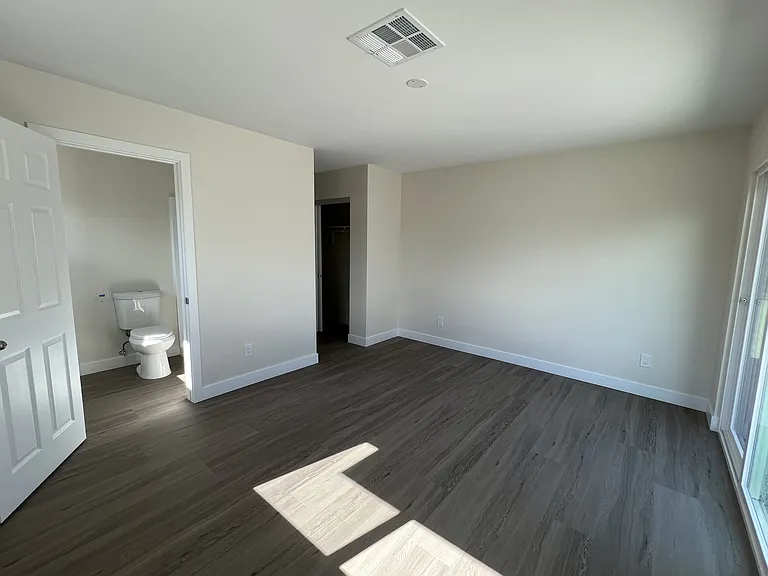 3608 W Bonanza Rd — Photo 33