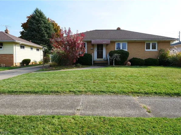 7239 Oakwood Rd, Parma, OH 44130