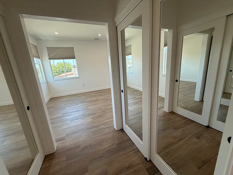 4204 Cherokee Ave #1/2 — Photo 6