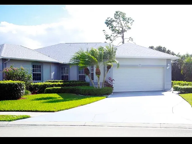 771 Crossfield Cir — Photo 1