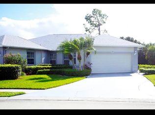 771 Crossfield Cir, Naples, FL 34104