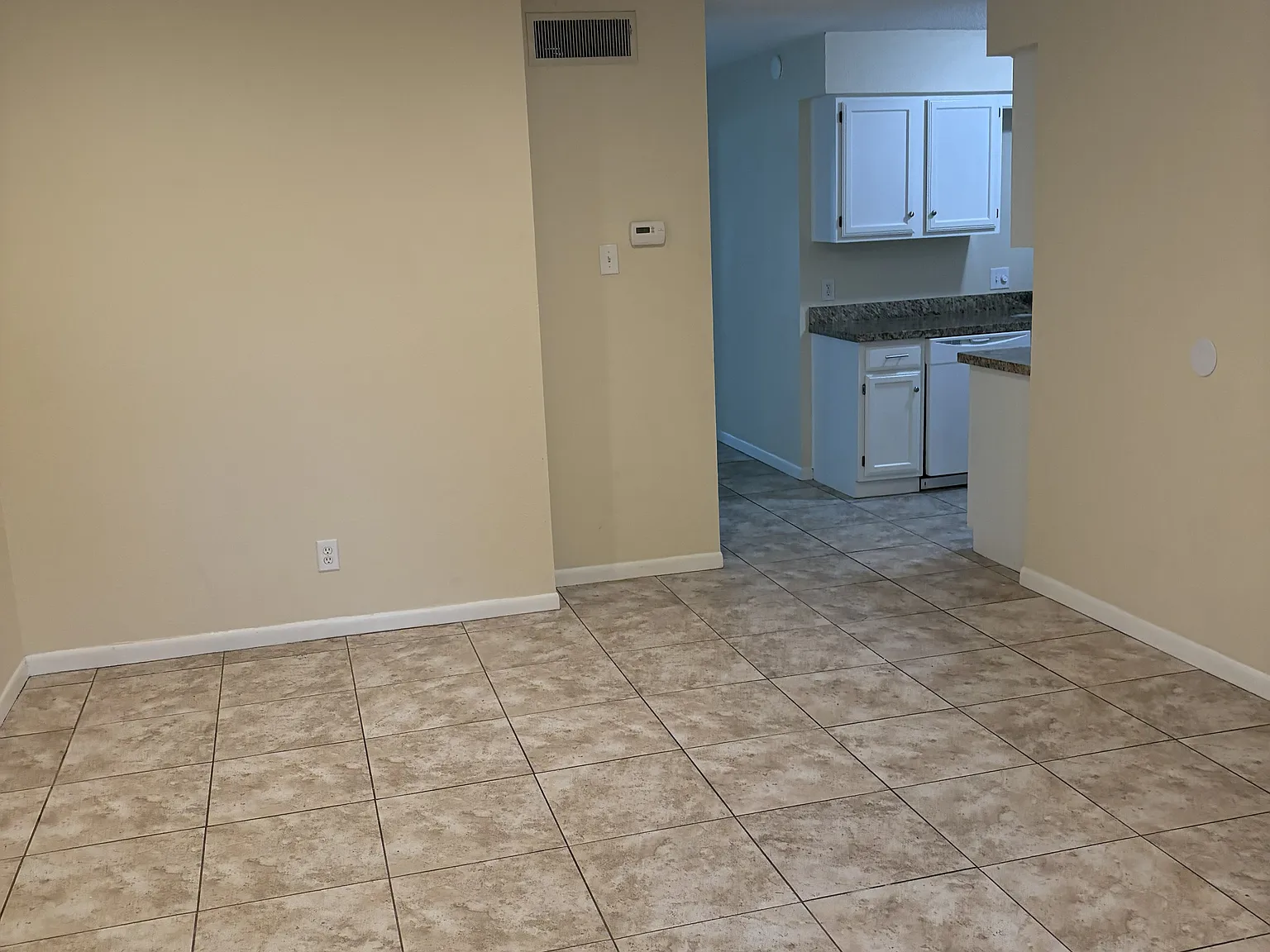 3 bed, 1.5 bath, 1163 sqft, $1,500 — Photo 4