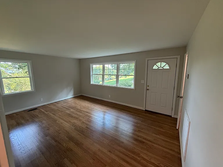 2825 Ridgemont Dr — Photo 11