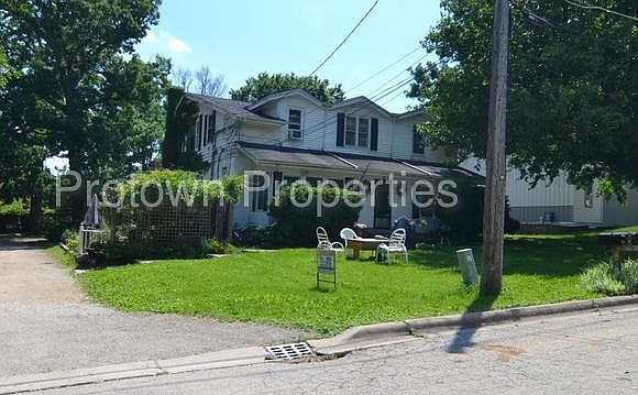 1st image of 10 Riverview St APT 1
