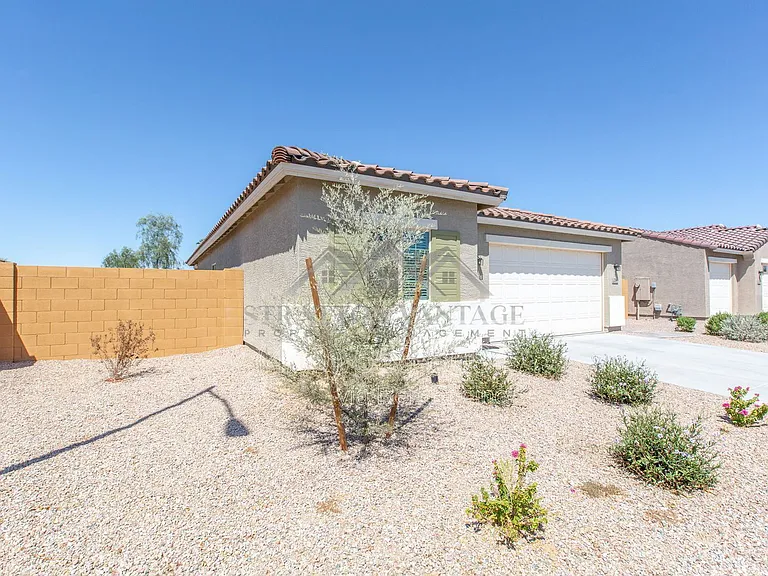 2547 N Kenna Pl — Photo 3