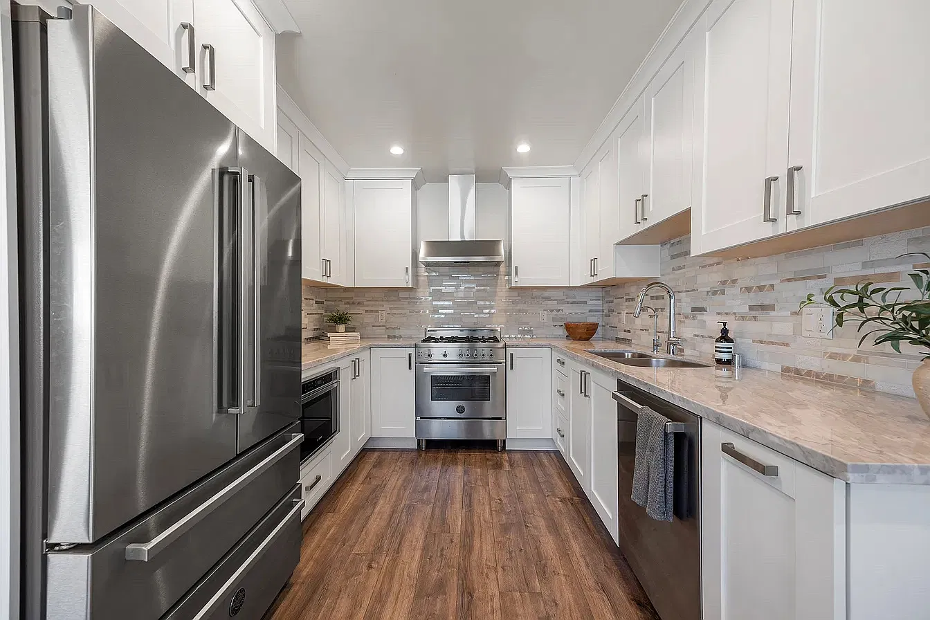 2 bed, 1070 sqft, $3,500 — Photo 3