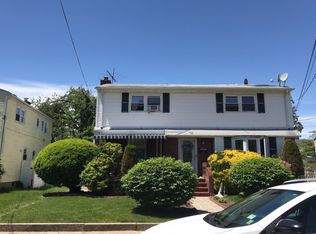 126 Sayre Pl, Valley Stream, NY 11580