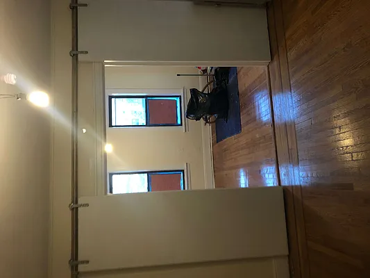 Rented by Metropolis International Realty Inc. | media 8