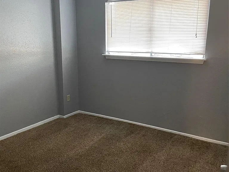 7273 Chasewood Dr — Photo 14