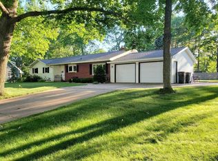1621 4th St, Port Edwards, WI 54469