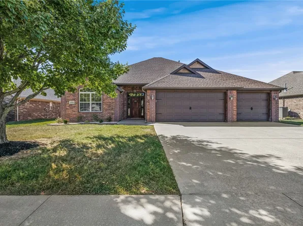 3000 N 18th St, Rogers, AR 72756
