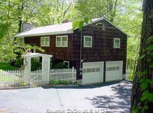 111 Ivy Hills Rd, Southbury, CT 06488