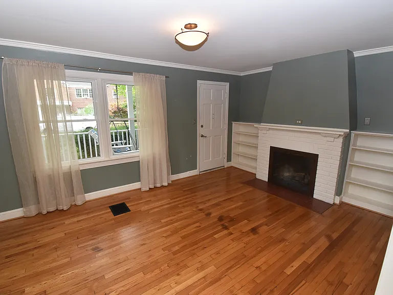 2901 Meadow View Rd — Photo 14
