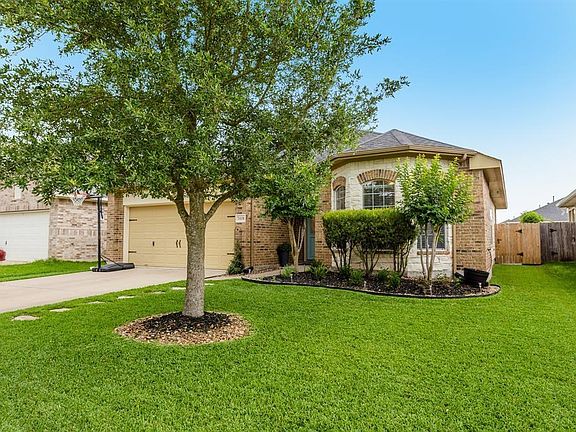 4th image of 7419 Jacobs Well Dr