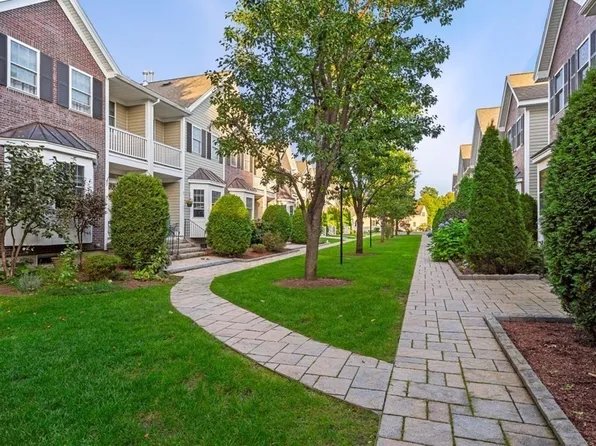 21 Conover Way, Haverhill, MA 01835