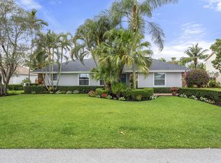 10 SE Splitrail Cir, Jupiter, FL 33469