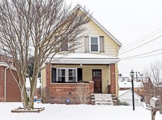 1886 Cliff St, Coraopolis, PA 15108