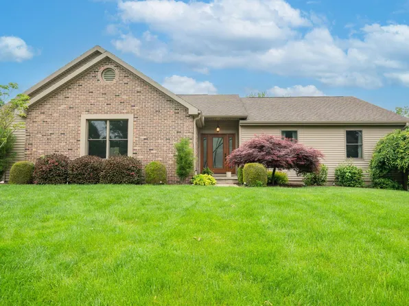 7 Parkwood Dr, Logansport, IN 46947