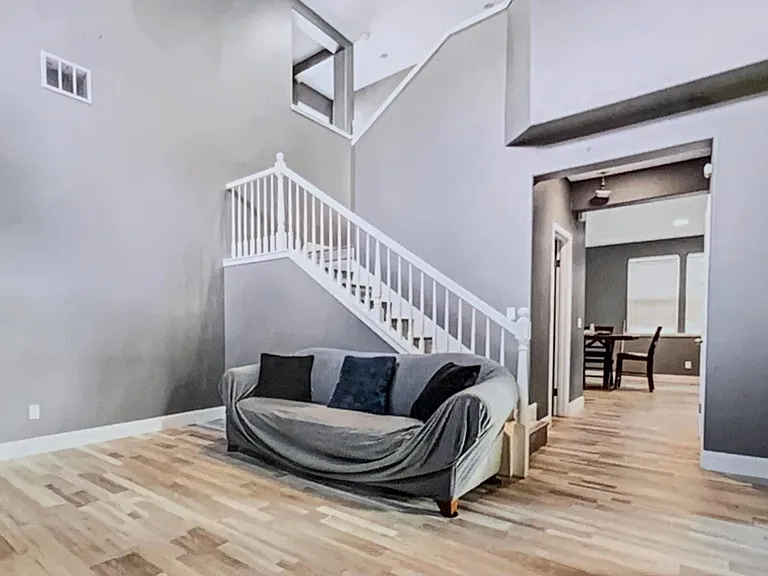 2720 Arbor Grove Ln — Photo 2