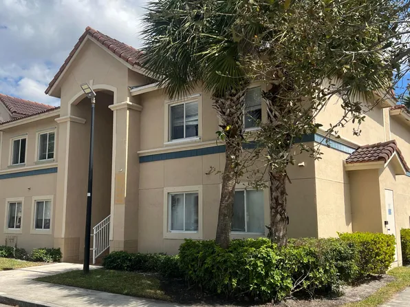 1095 Golden Lakes Boulevard #925, West Palm Beach, FL 33411