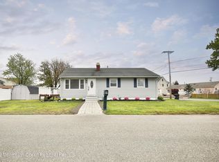 637 S End Ave, Toms River, NJ