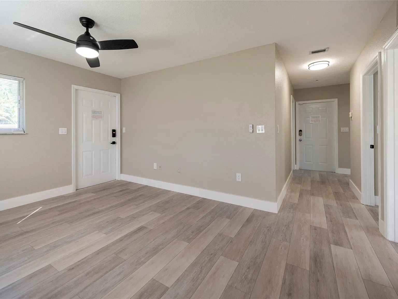 2 bed, 1.0 bath, 1440 sqft, $2,400 — Photo 4