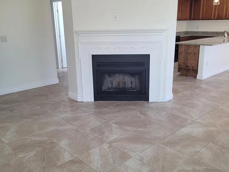 1622 N Comanche Dr — Photo 8