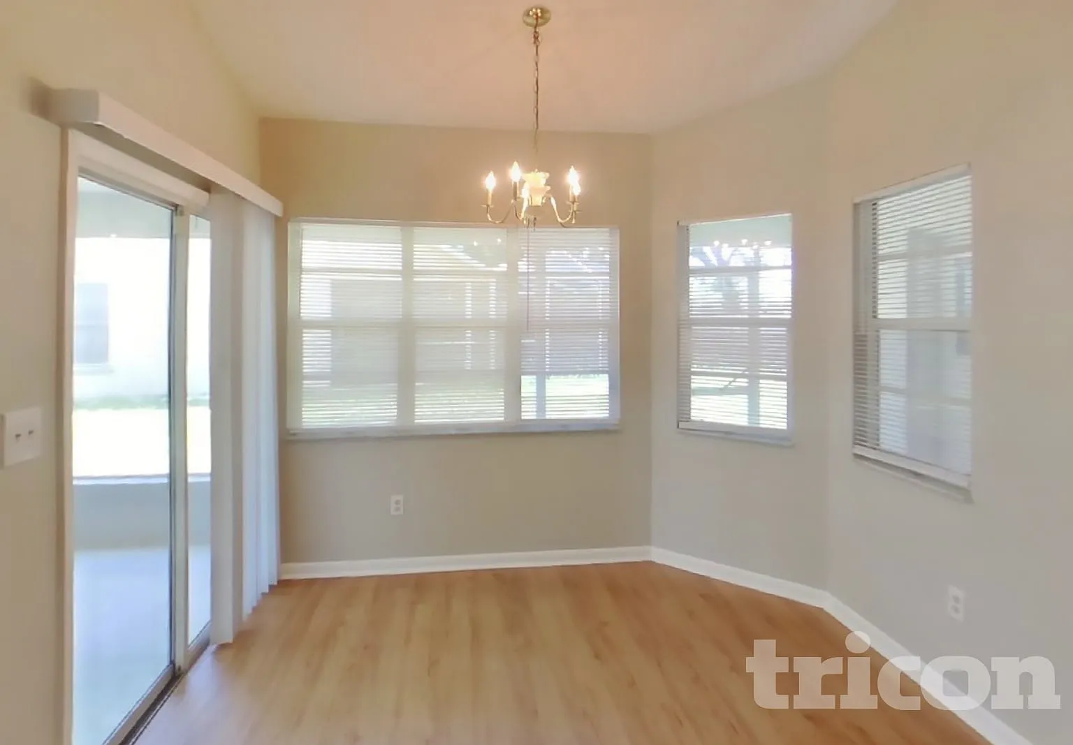 5225 Harbinger Road Spring Hill FL — Photo 4