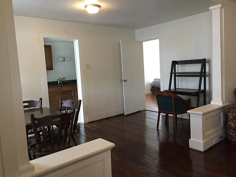 1140 Ash St #101 — Photo 6