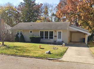 47 7th Dr, Decatur, IL 62521