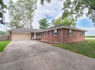 202 Sycamore Dr, Seymour, IN 47274