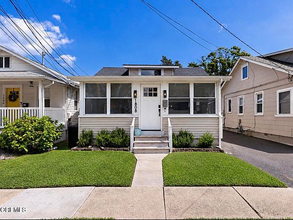 2nd image of 1808 Bradley Terrace