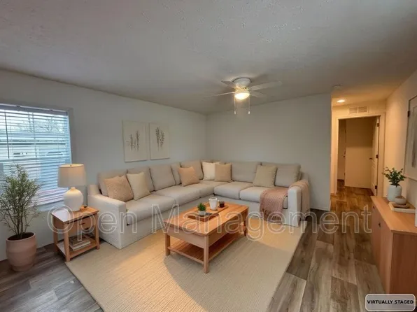 700 S 12th St, Bismarck, ND