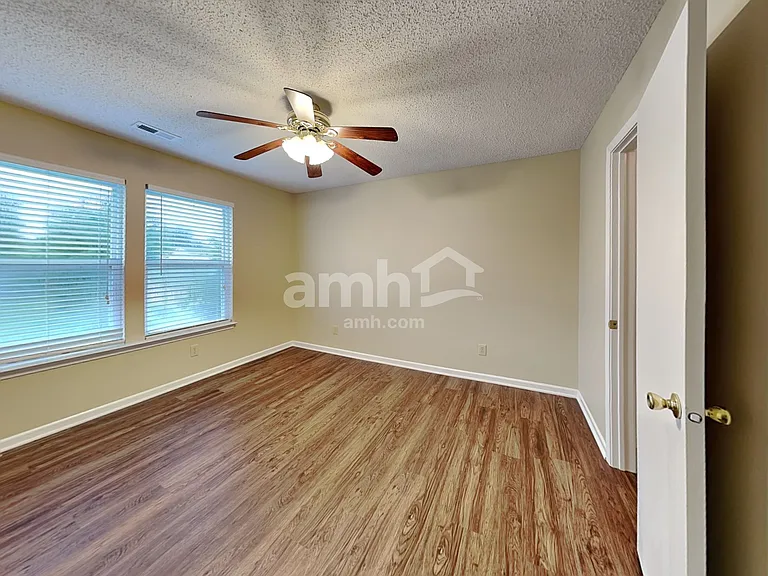 8852 Story Dr — Photo 17