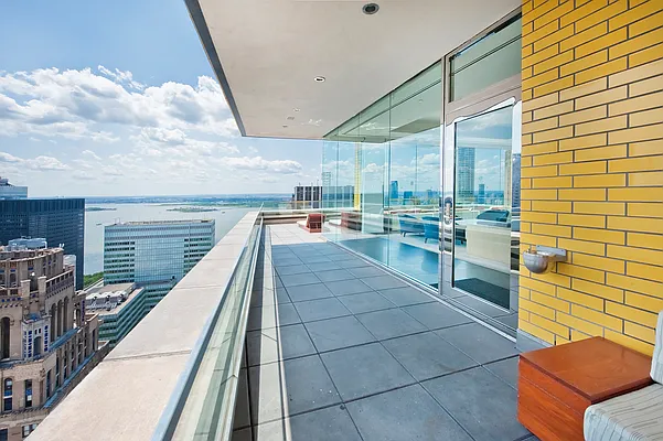 Rented by Vista Global Property Solutions | media 31