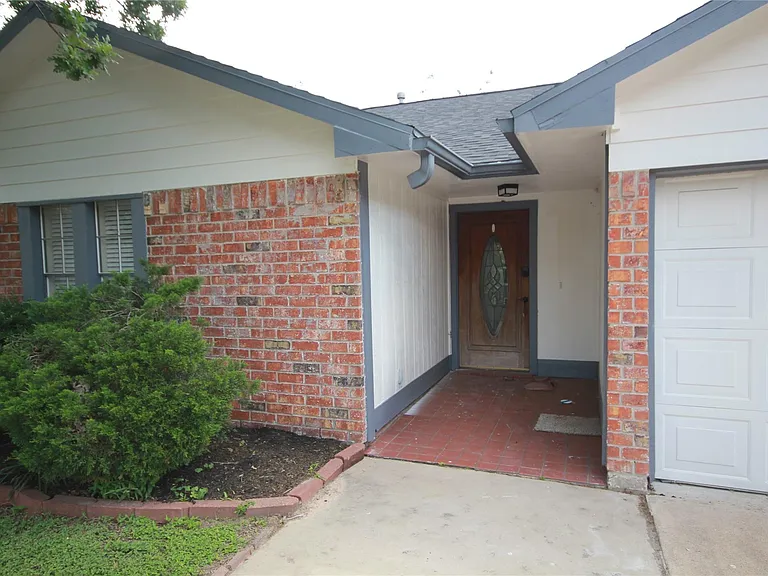 22138 Birch Valley Dr — Photo 3