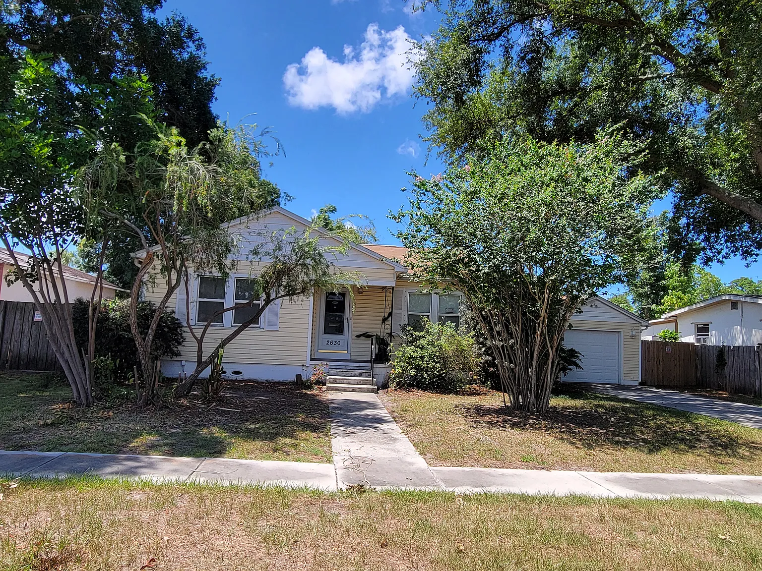 2 bed, 858 sqft, $2,295 — Photo 1