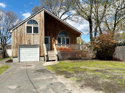 19 Oneida Avenue, Selden, NY, 11784