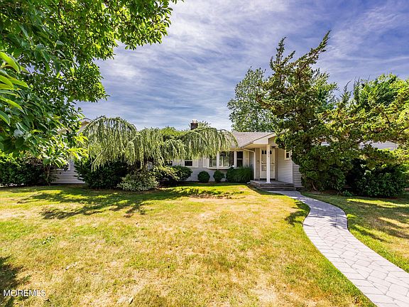2nd image of 624 Greenwich Court