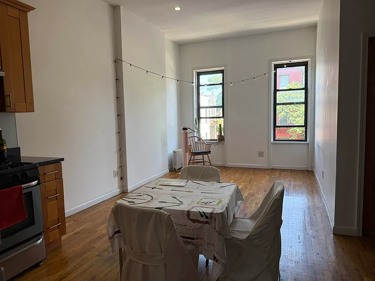 444 16th St #3 — Photo 1