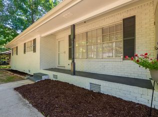 1172 Holly Grove Cir, Dalton, GA 30721