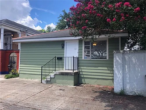 1016 Elysian Fields Ave Photo 1