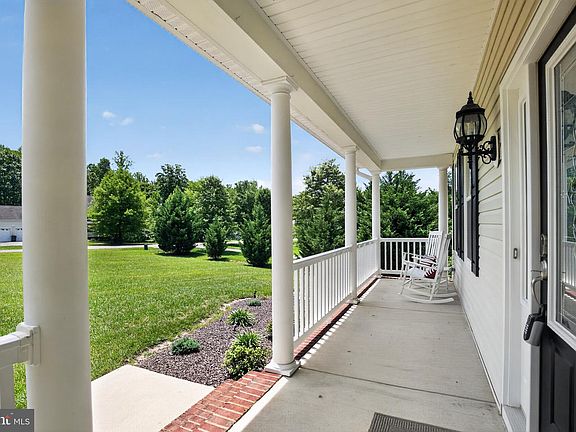 4th image of 25633 Scenic View St